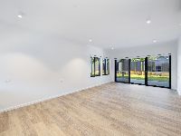 009 Open2view_ID879397-15_Lawson_Street