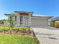 1   Alexander Pl 22 - Front