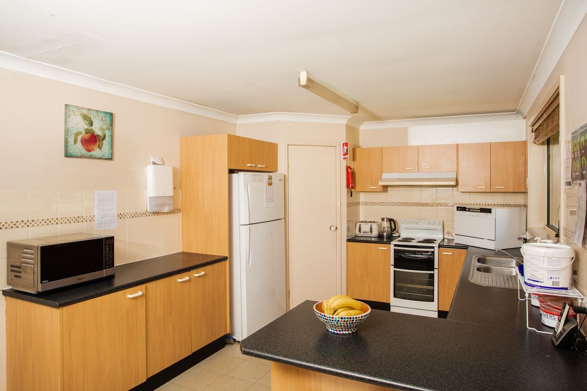 SIL013 LR-WARATAH1-kitchen1C