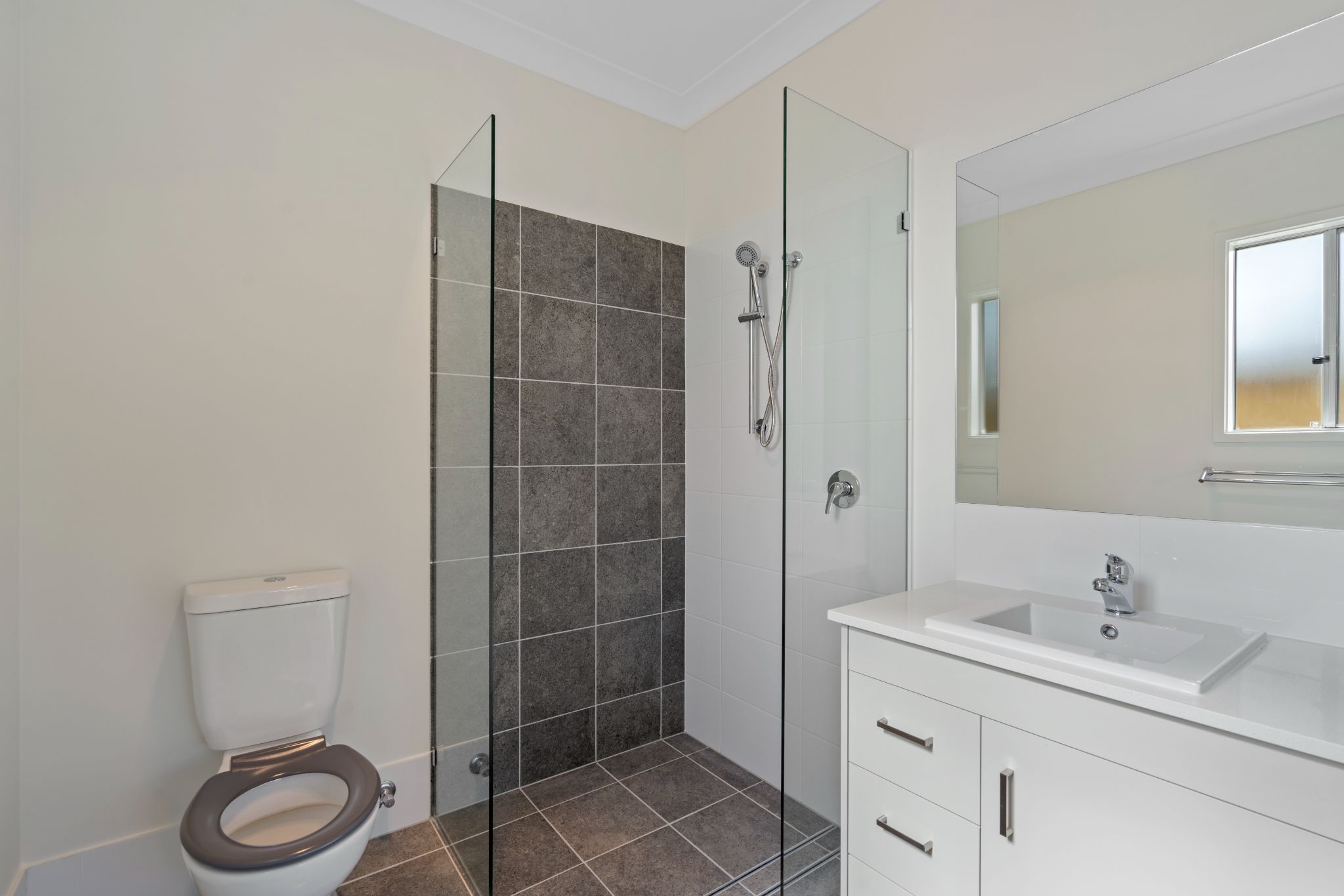 012 Open2view_ID900073-24_Beaming_Rd_Ripley