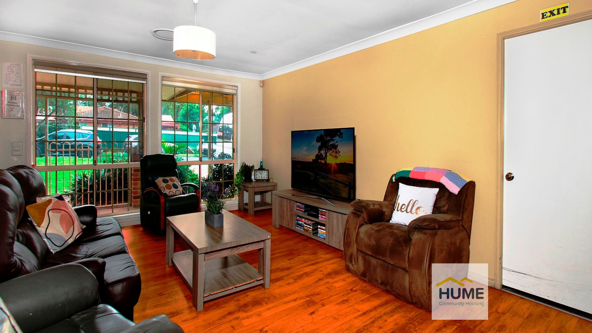 Quakers Hills lounge room