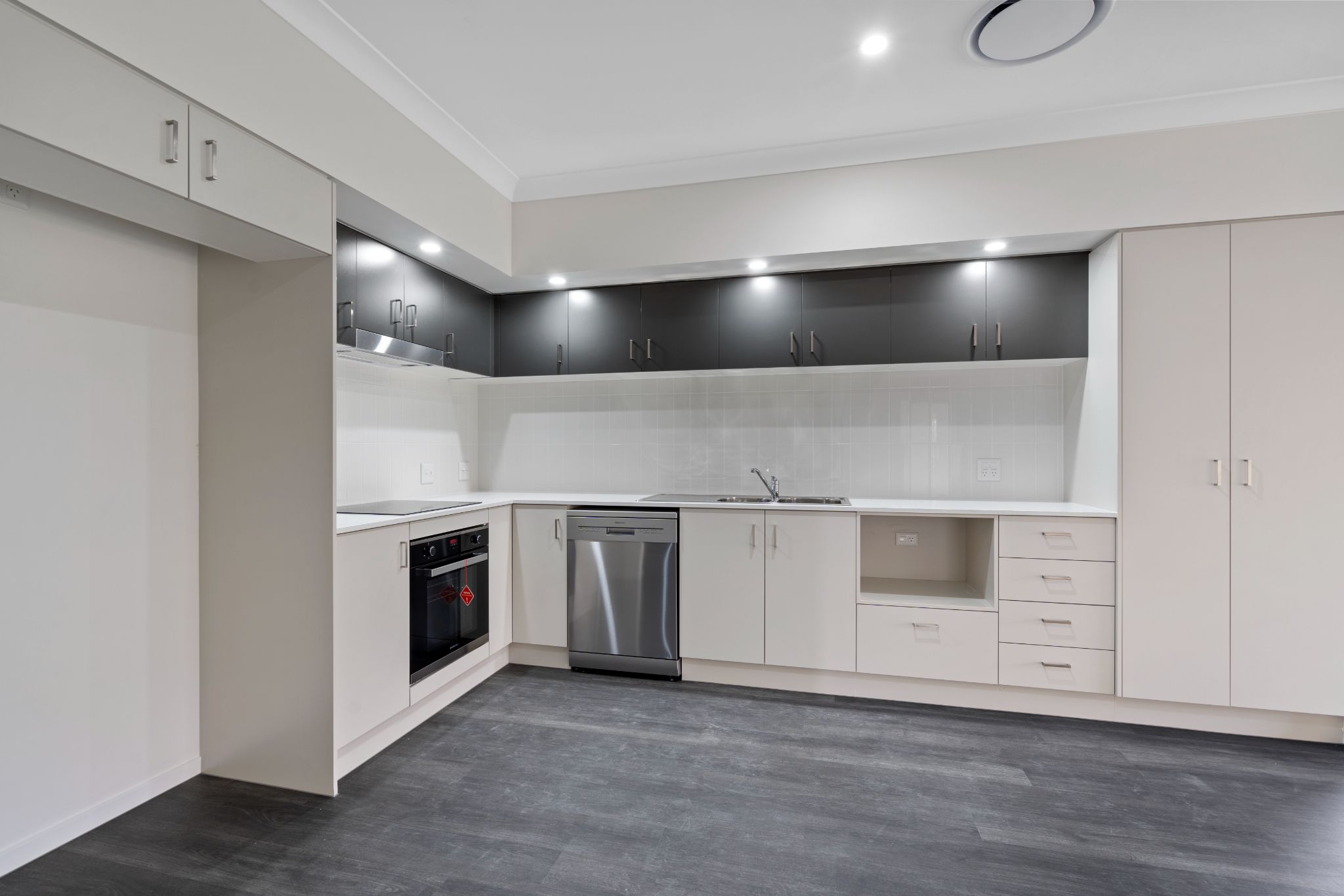 005 Open2view_ID900073-24_Beaming_Rd_Ripley