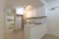 Ground Floor Unit   2)