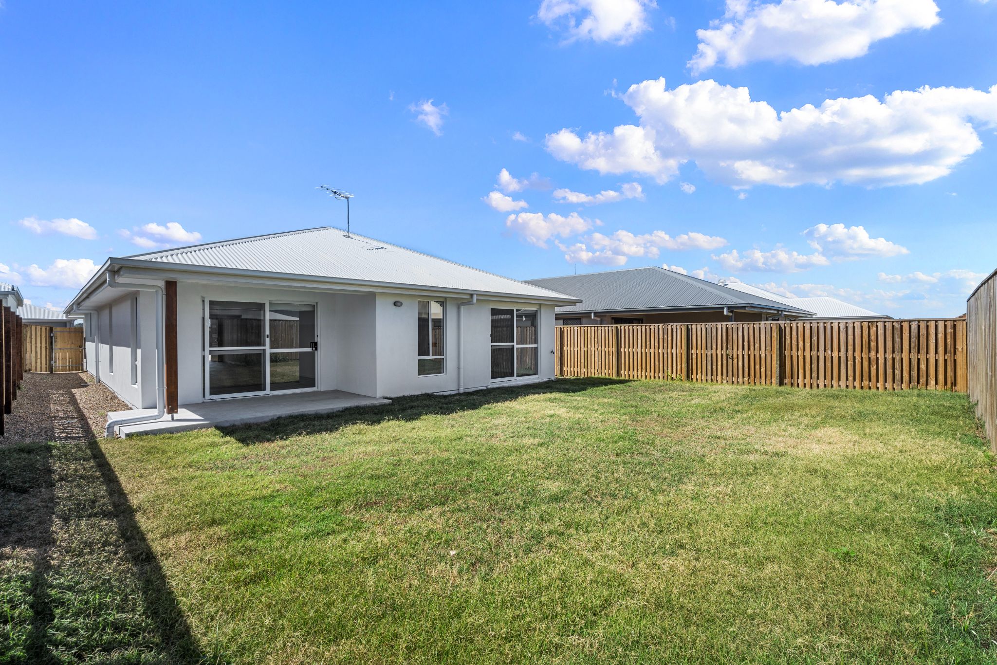 016 Open2view_ID907243-19_Brookvale_Street__Chambers_Flat