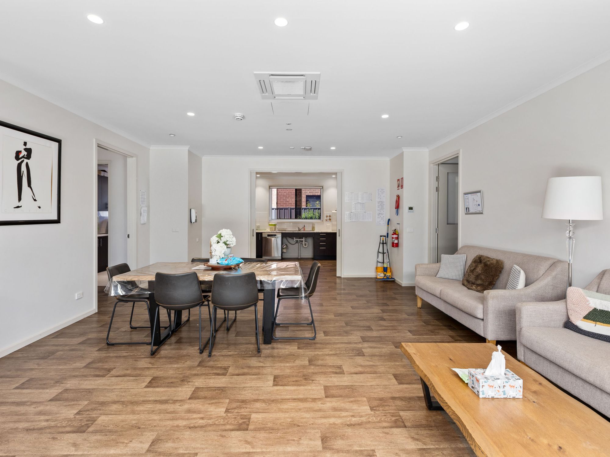 009 Open2view_ID876659-37_Tussock_Drive