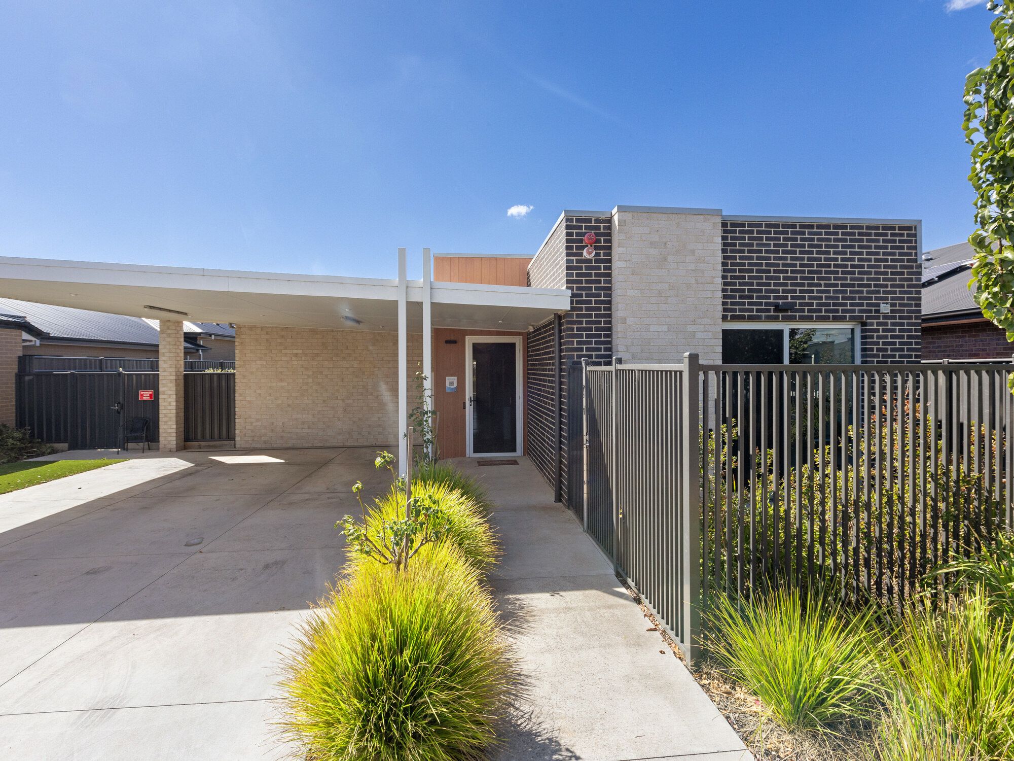 010 Open2view_ID876659-37_Tussock_Drive