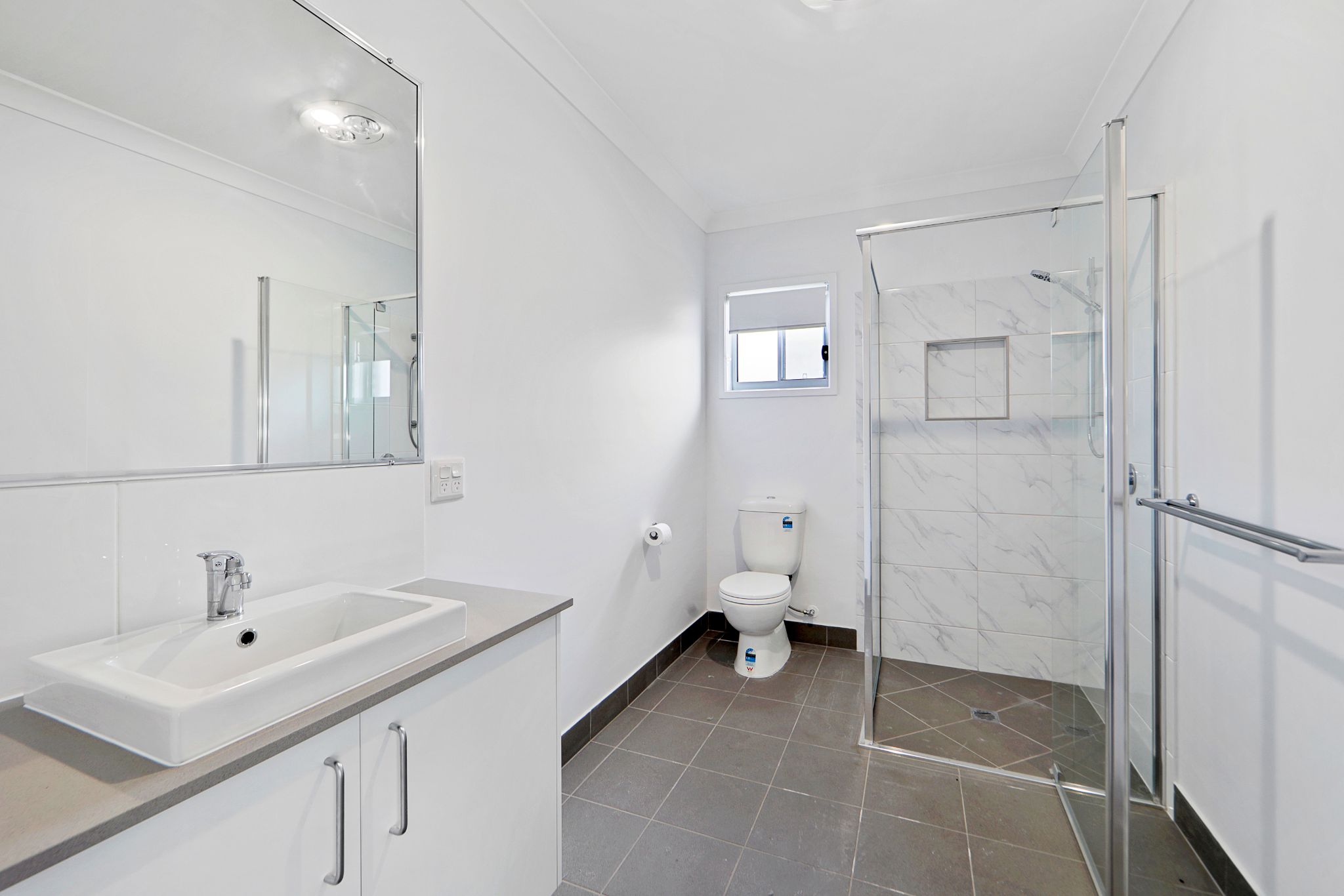 12   McCarthy Rd 162a - Bathroom