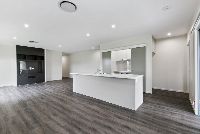 014 Open2view_ID757711-1_Forbes_Court