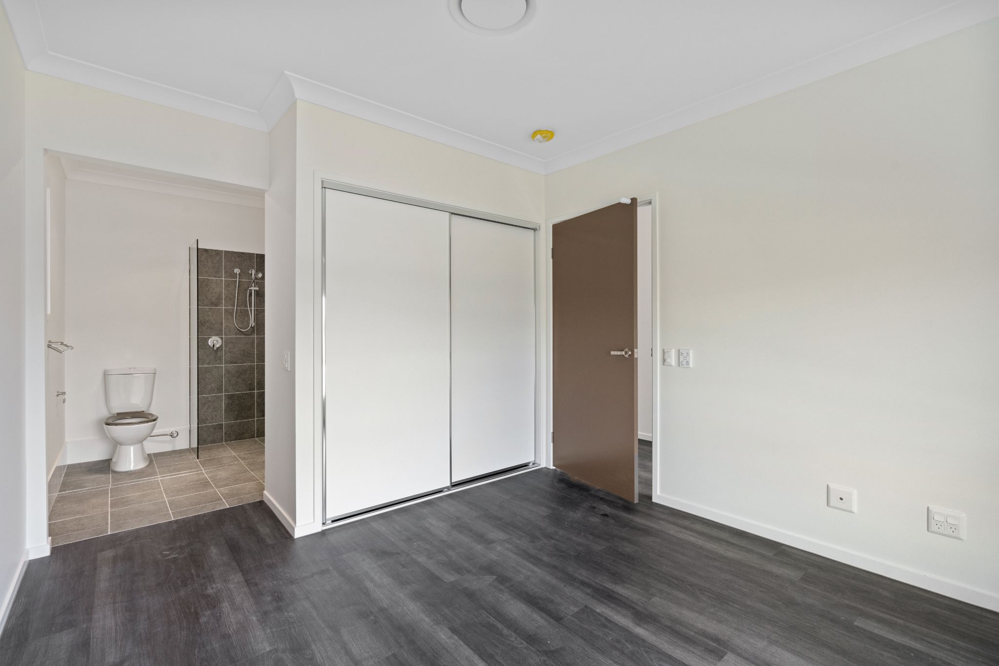 011 Open2view_ID900073-24_Beaming_Rd_Ripley