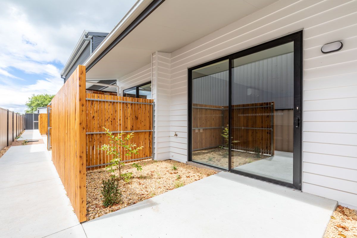 Lotje McDonald Photography - Studio Suite Private Courtyard 2_Web1200x800