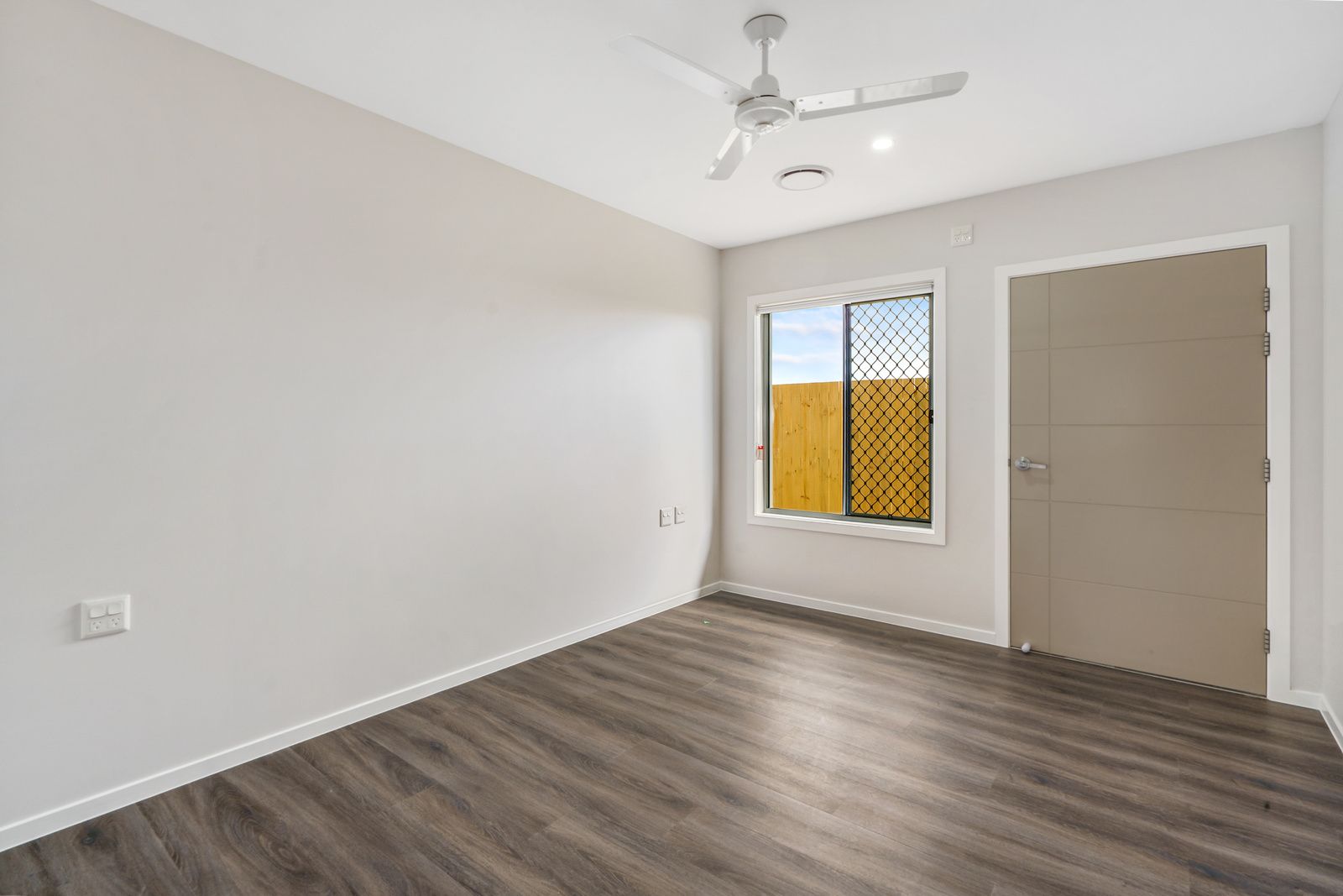 005 Open2view_ID648873-12_Steves_Way