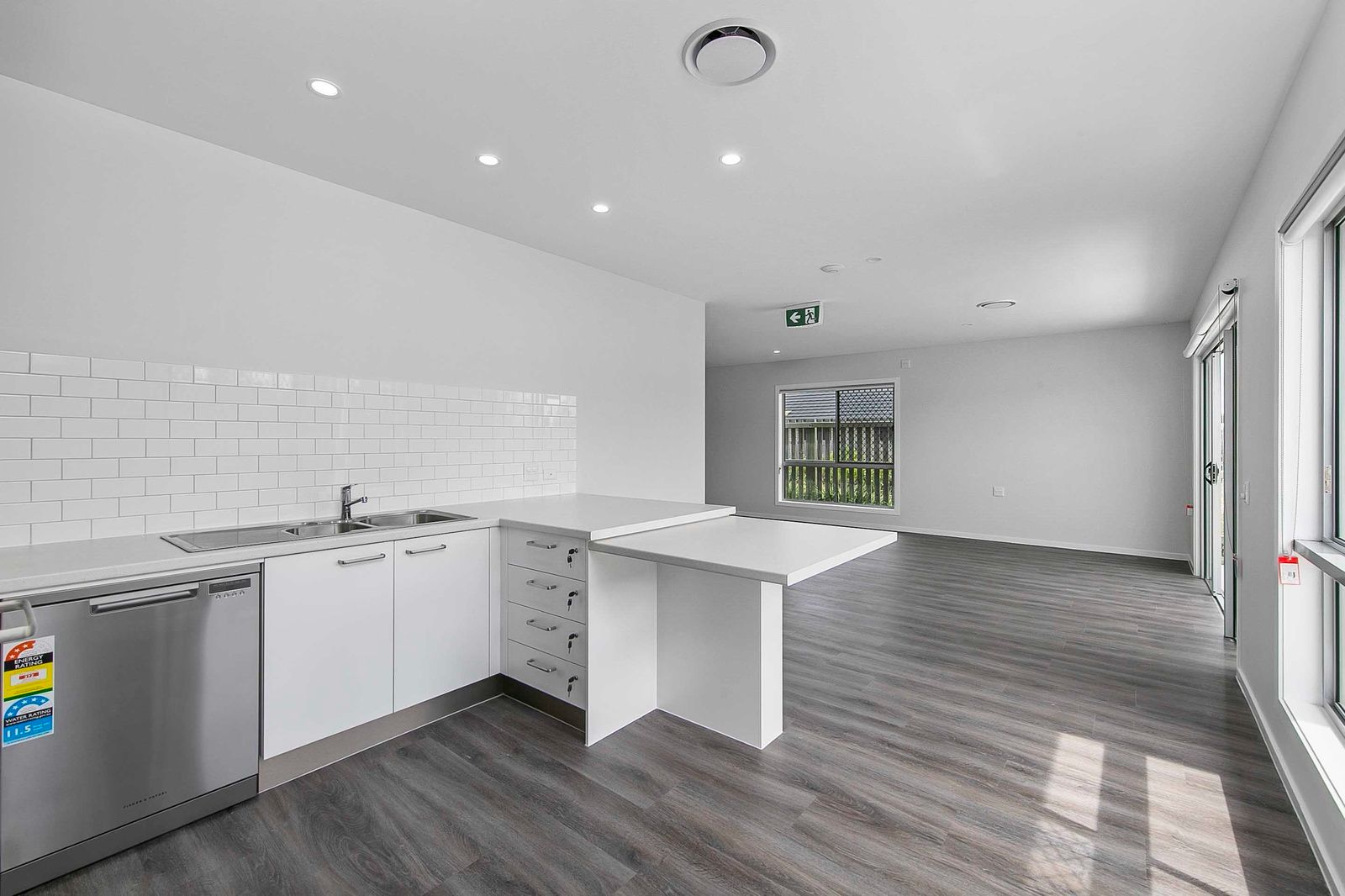 017 Open2view_ID648873-12_Steves_Way