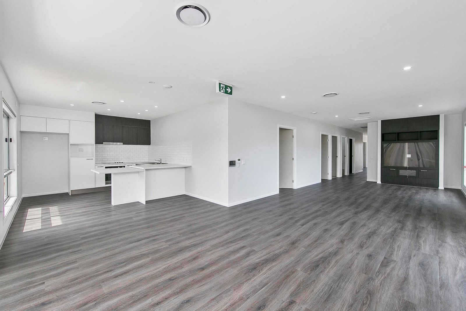 021 Open2view_ID648873-12_Steves_Way