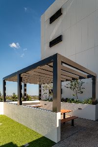 Gladstone exterior_12_resized