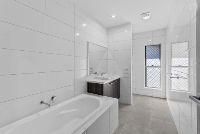 005 Open2view_ID710626-7_Sprite_Way__Brassall