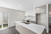 006 Open2view_ID710626-7_Sprite_Way__Brassall