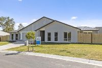 013 Open2view_ID710626-7_Sprite_Way__Brassall