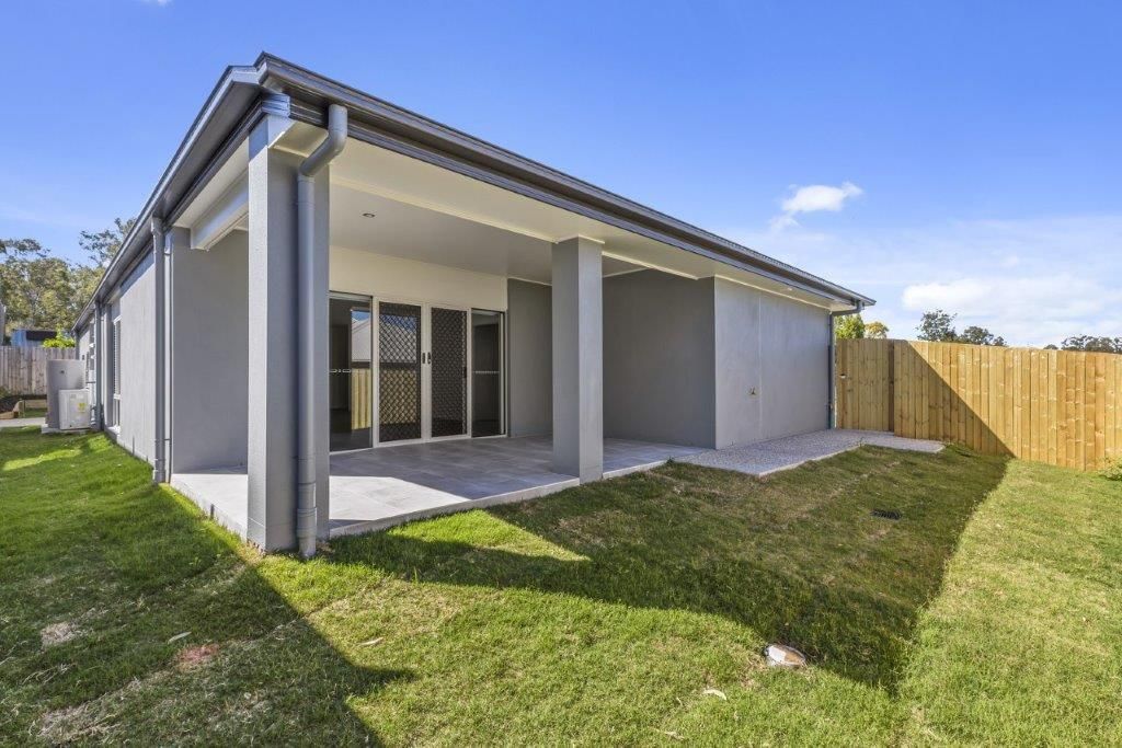 012 Open2view_ID710626-7_Sprite_Way__Brassall