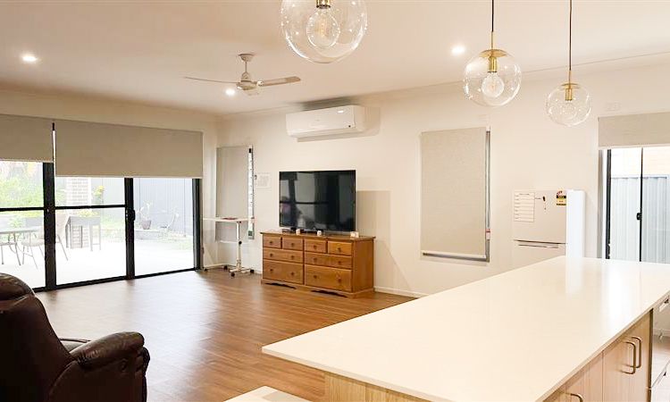 COOPERS PLAINS  Brisbane - 7 Rockvale St-3