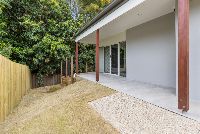 Dwelling B   Backyard