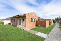 Sunnyfield 25 8.22 - WEB - 001