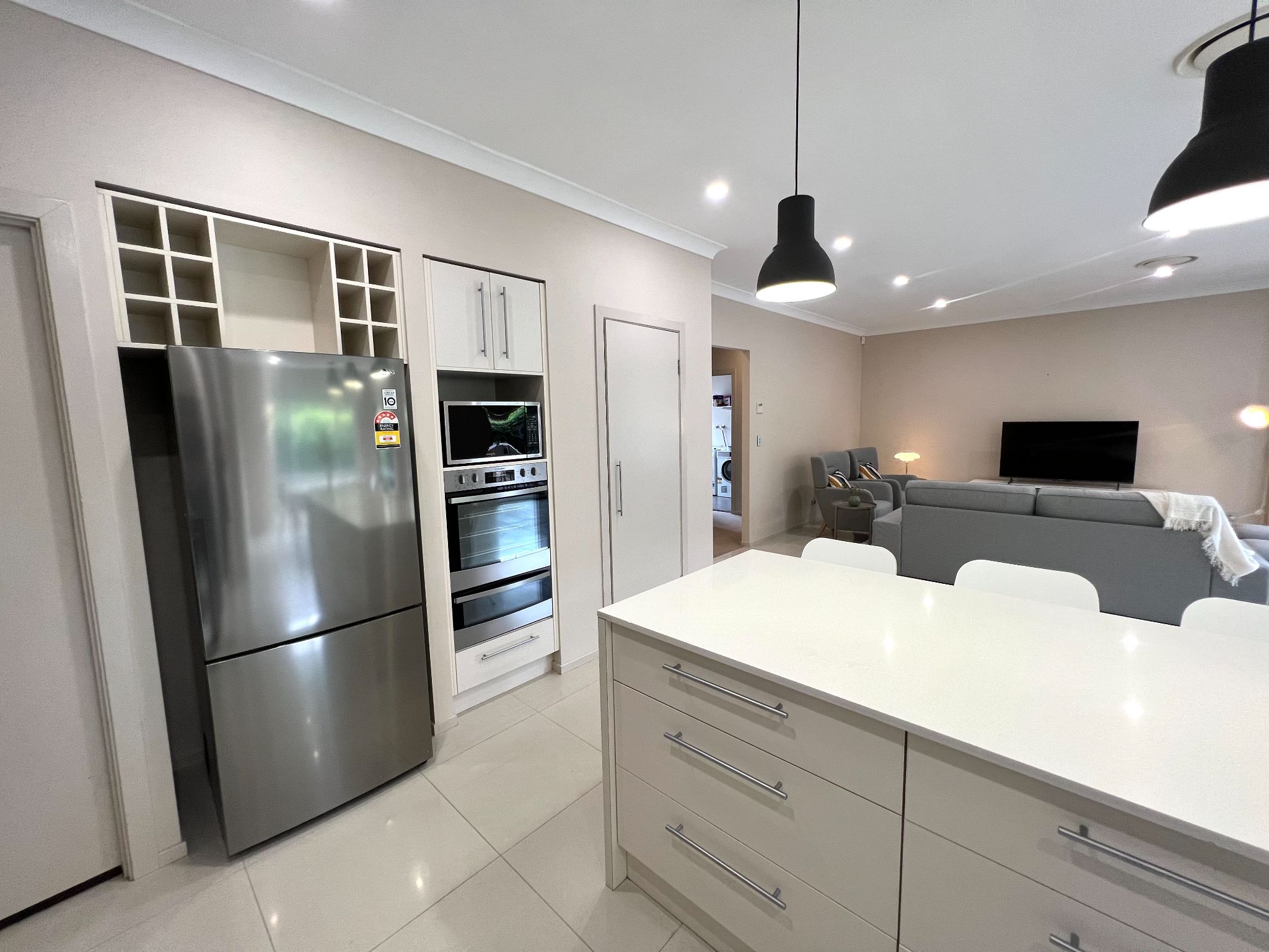 0FEF8C68 7980-4DF9-B7E6-3C3704471C61