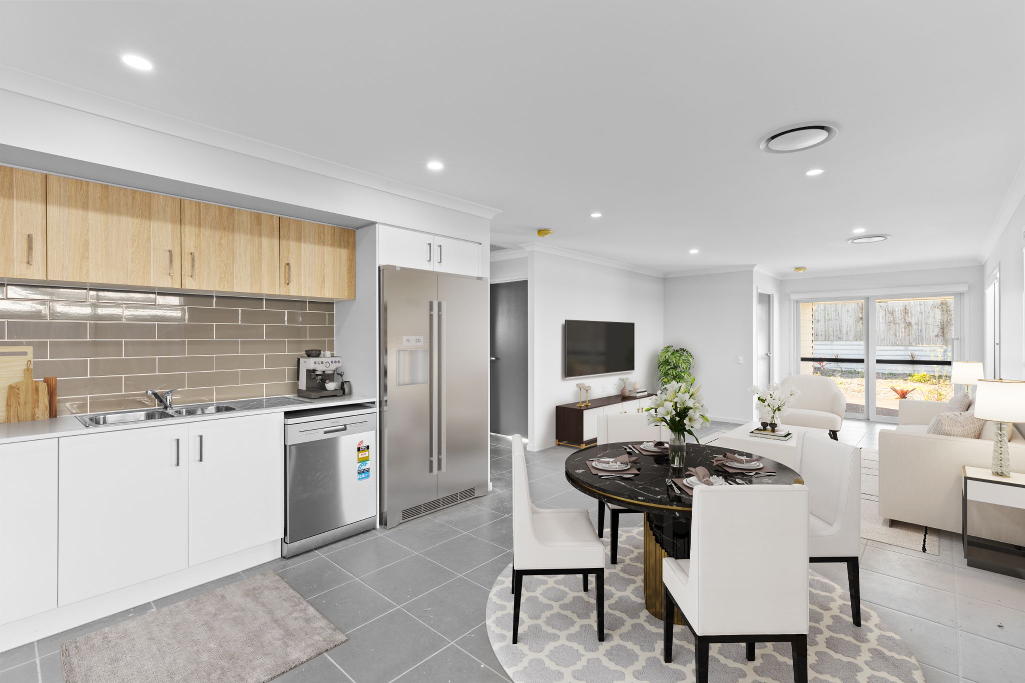 007 Open2view_ID822889-8_Nevada_Road