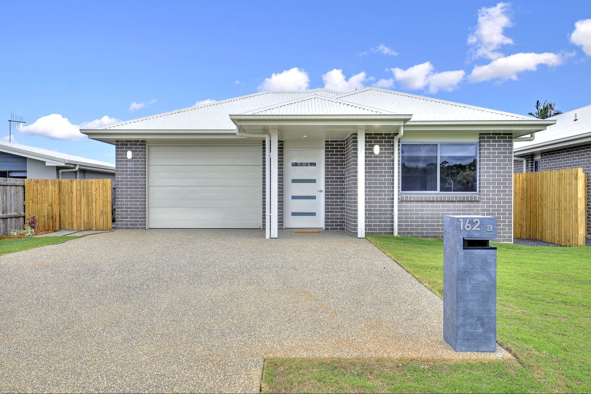 1   McCarthy Rd 162a - Front