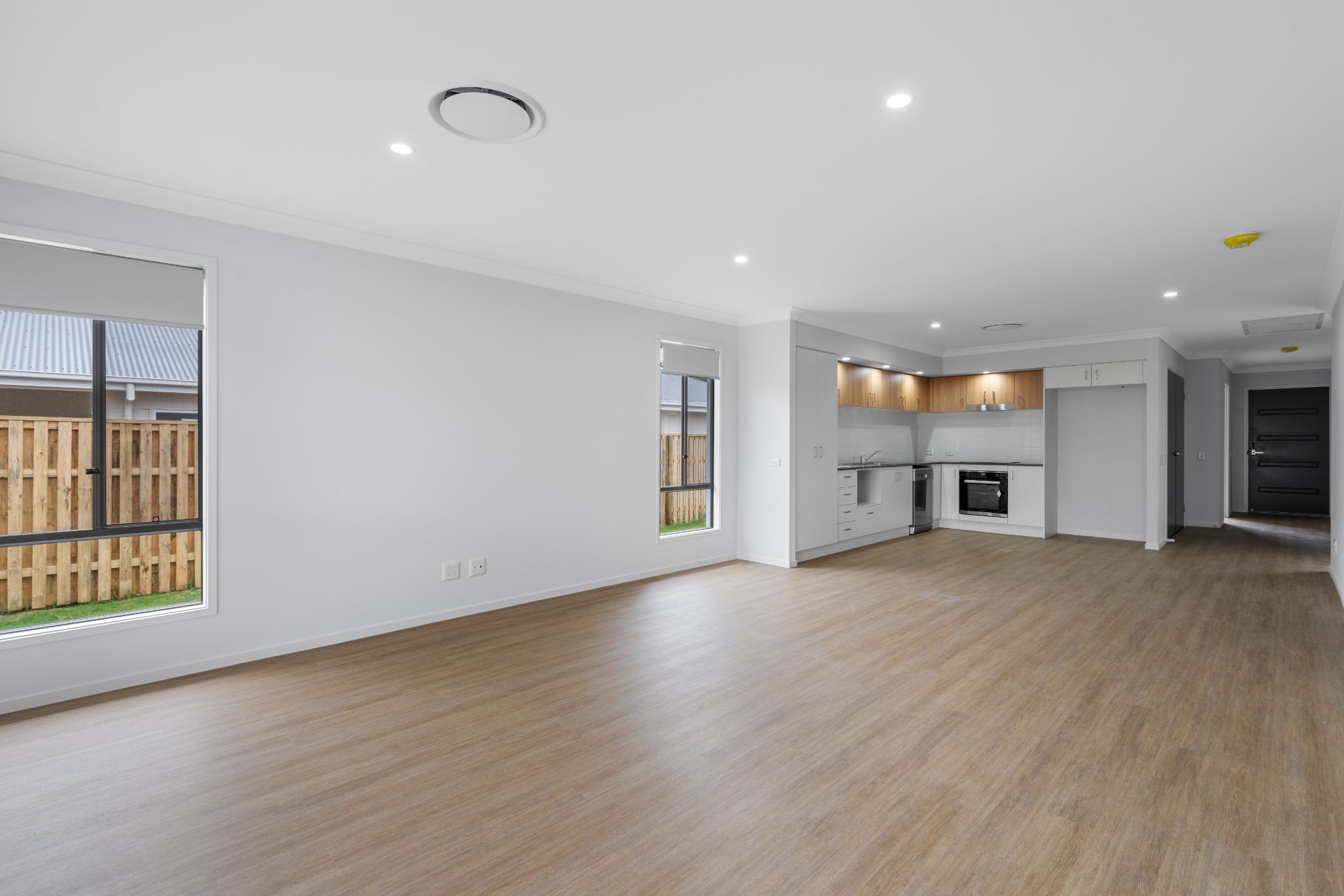 002 Open2view_ID900078-50_Cypress_Circuit__Fernvale