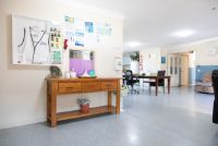 5 AGC Griffith hallway table small