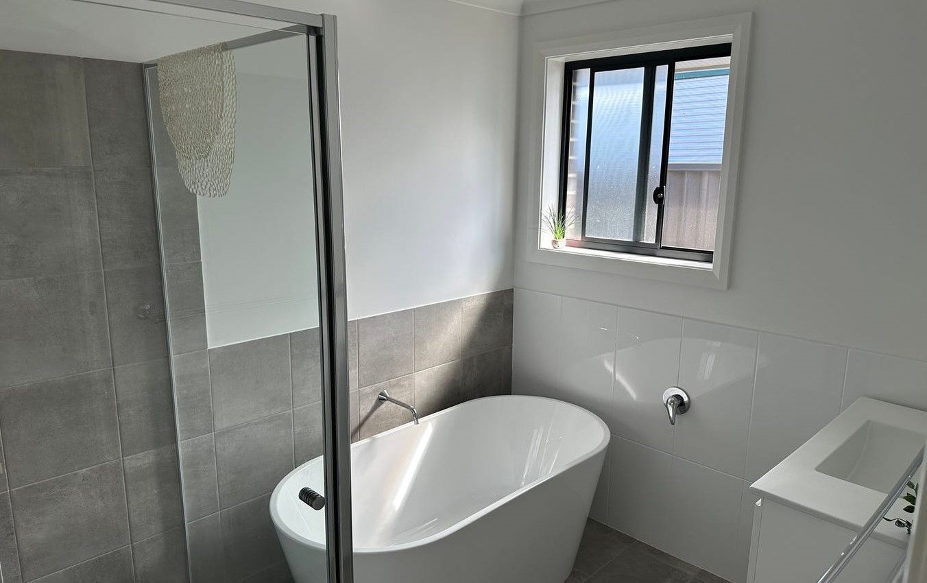19 Wyanna Drive Taree   bath