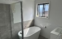 19 Wyanna Drive Taree   bath