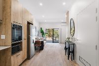 Shoreline Display Unit  5)