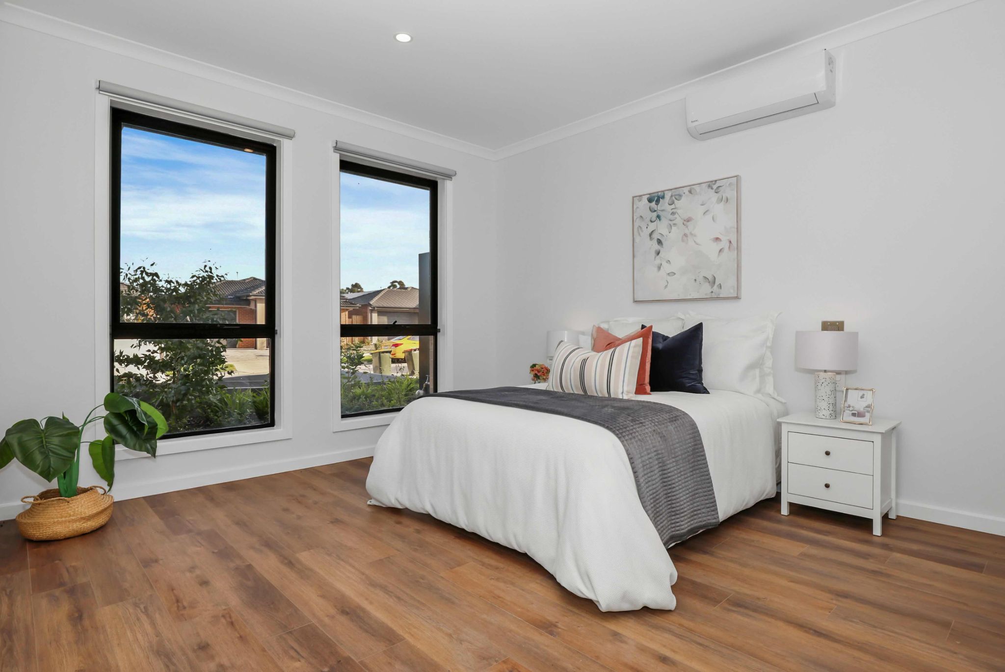 Pyrite front bedroom
