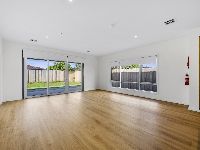 007 Open2view_ID884257-9_Boronia_Avenue