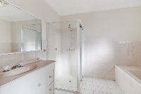 18 Hillcrest Ave PMQ 13