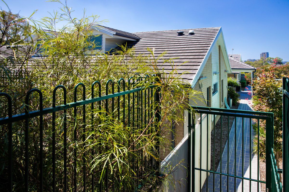 SIL003 LR_Claireville-Front of Building-3