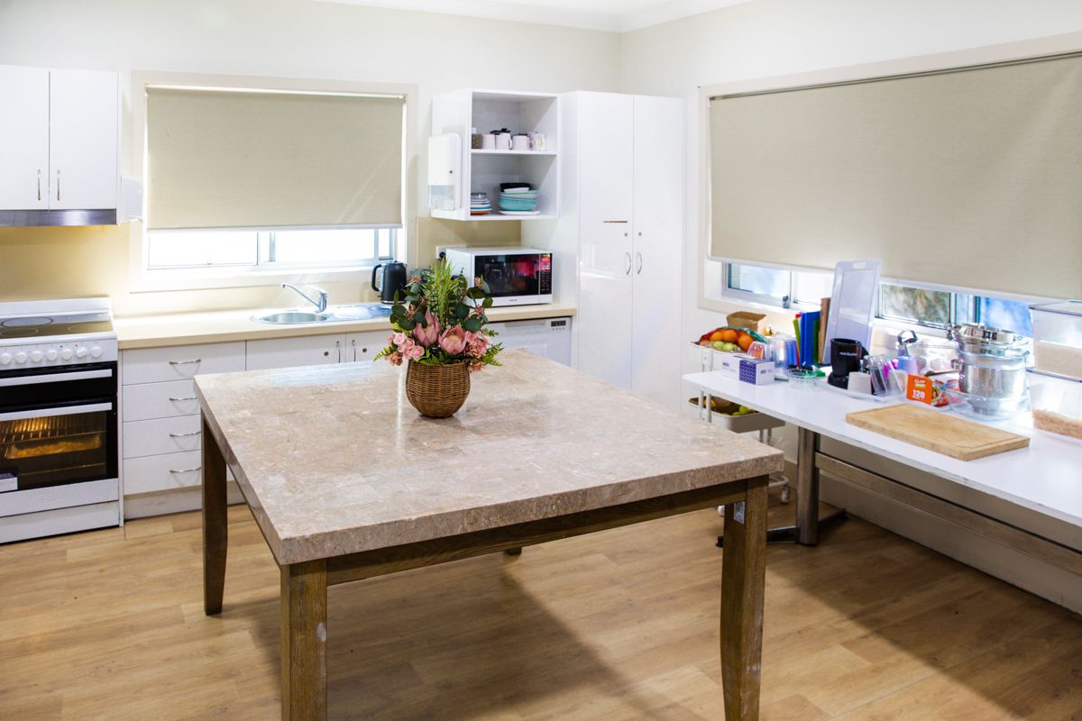 SIL003 LR_Claireville-Kitchen-Common Area-5