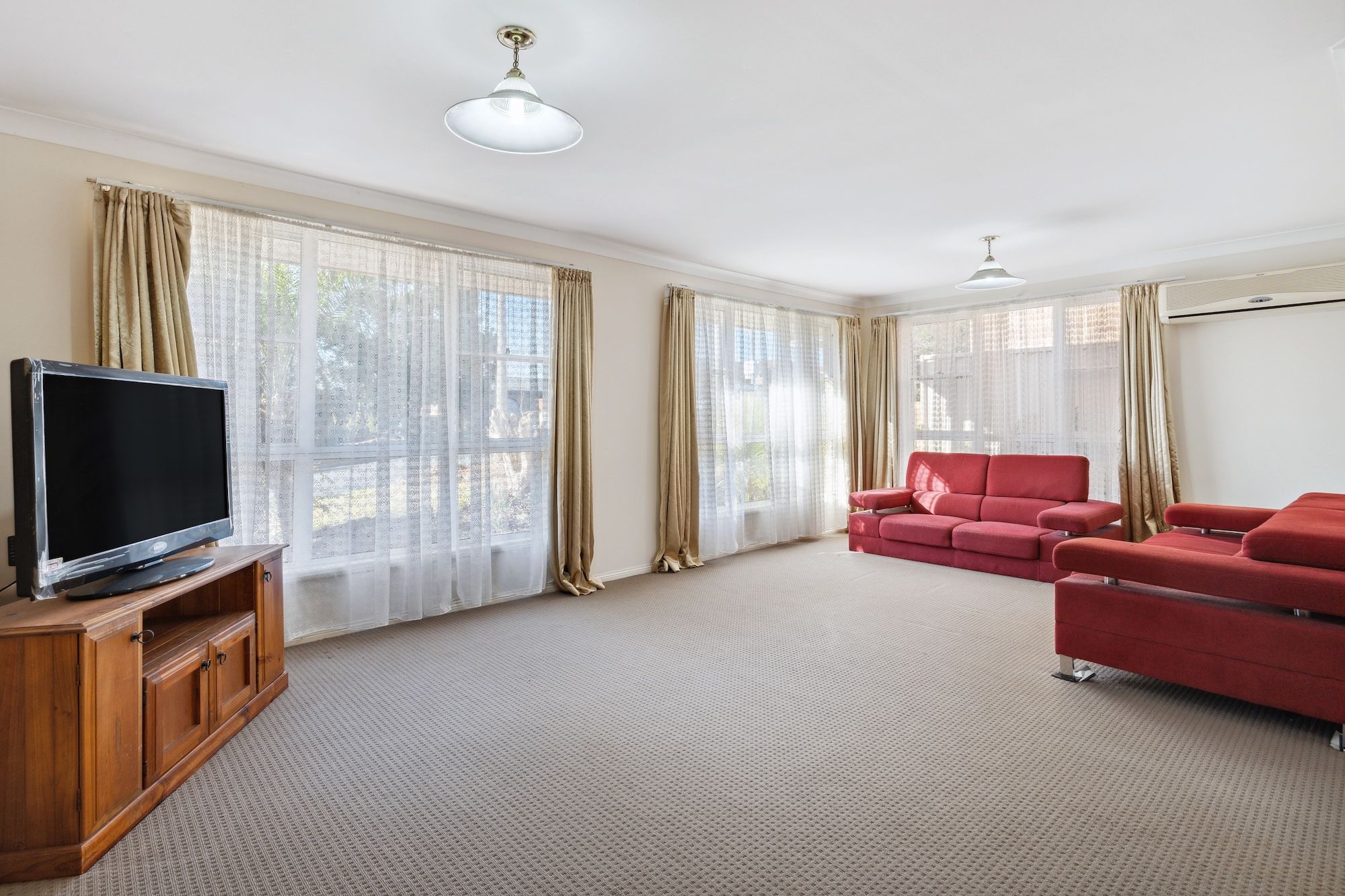 18 Hillcrest Ave PMQ 7