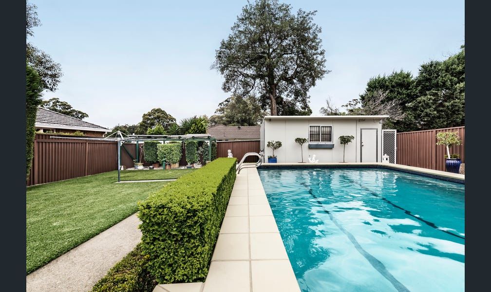 peakhurst pool garden