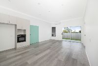 4   Bertha St 64a Living