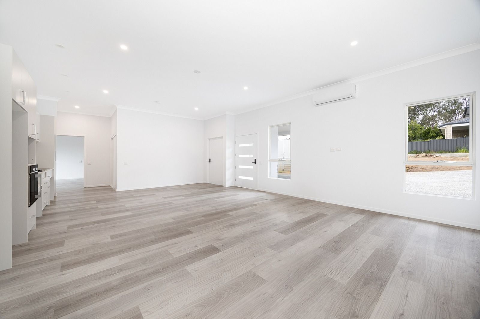 13   Bertha St 64a - U2 Living 2