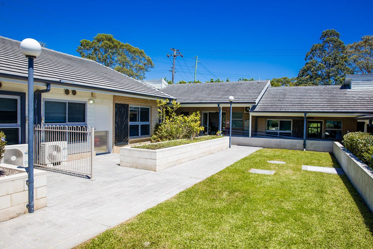 SIL003 LR-Claireville-SharedOutdoor-11