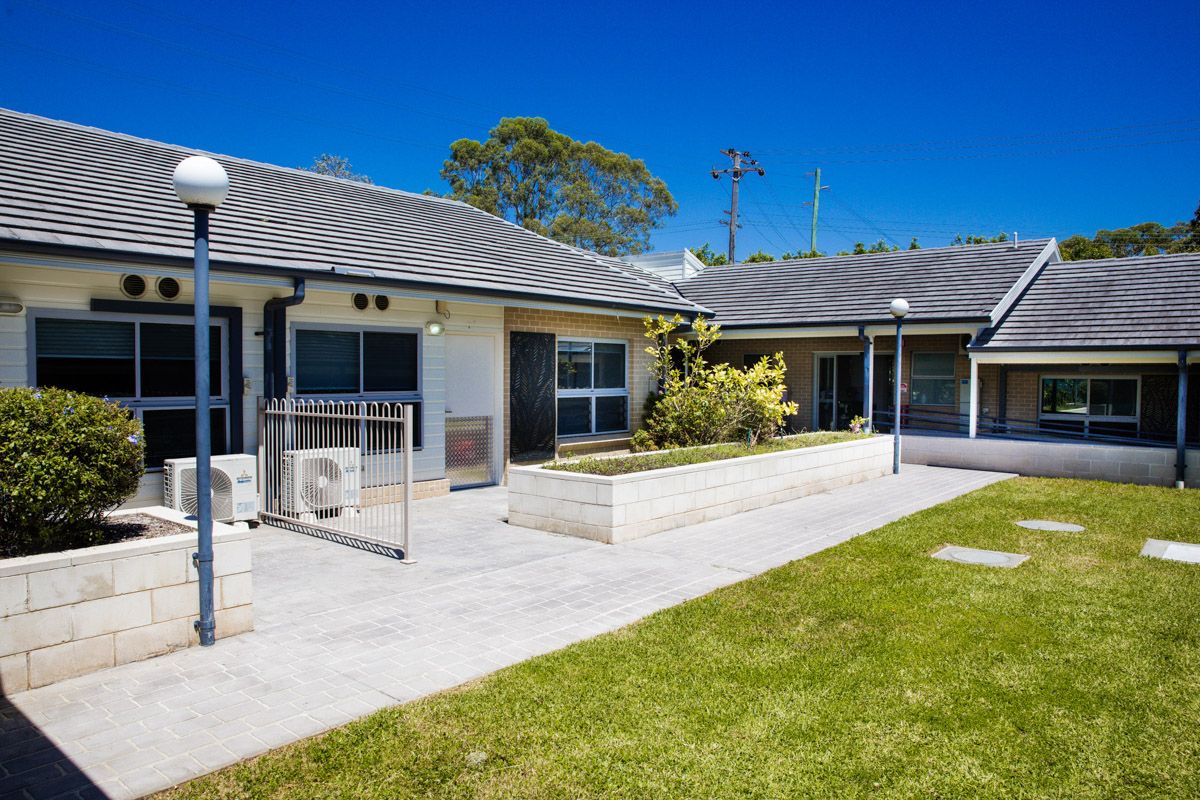 SIL003 LR-Claireville-SharedOutdoor-12