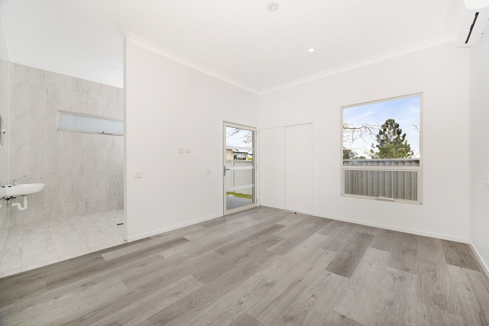 14   Bertha St 64a - U2 Bed 1