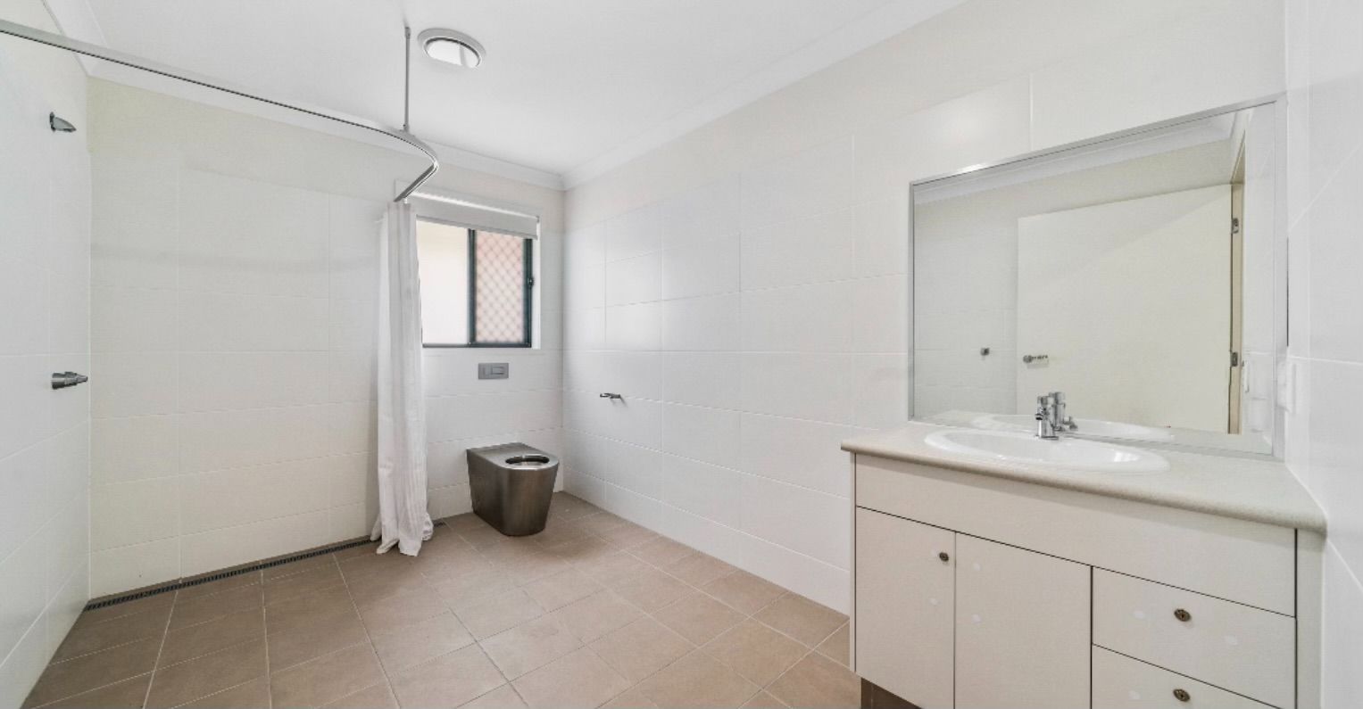 5   Daniel St 4 - Ensuite
