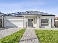 010 Open2view_ID884257-9_Boronia_Avenue