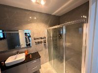 16ab3be4 17a4-48f0-ba21-a641b913b75e