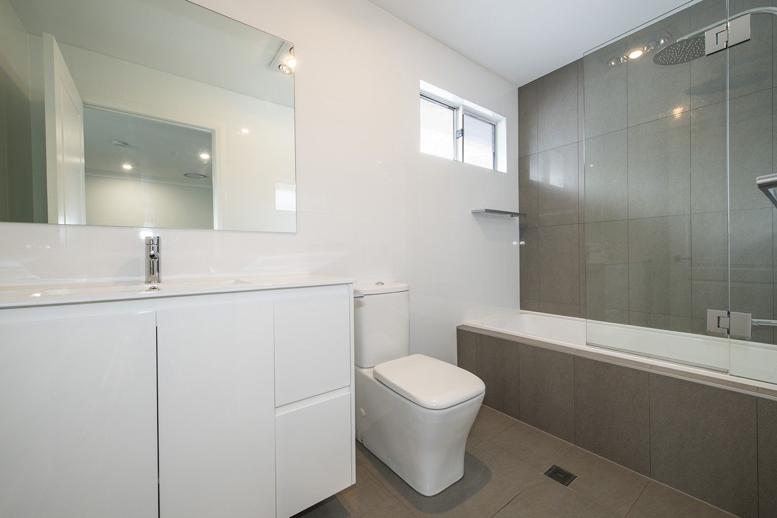 thumbnail 2.291 Great Western Hwy Emu Plains 9a