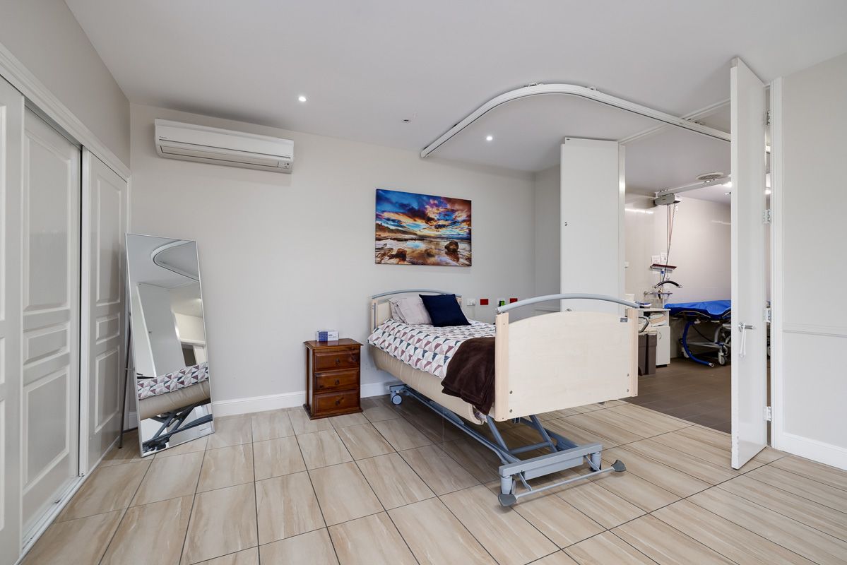 Warners Bay Aruma STA 16